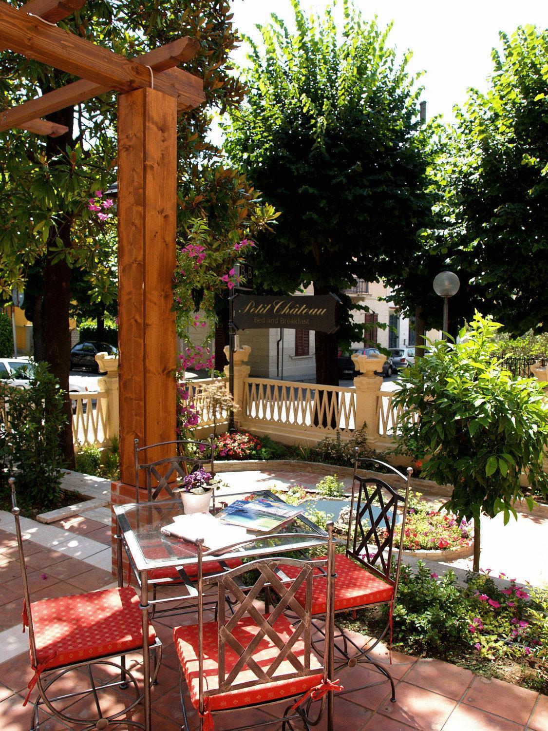 Petit Chateau Montecatini Terme Bagian luar foto