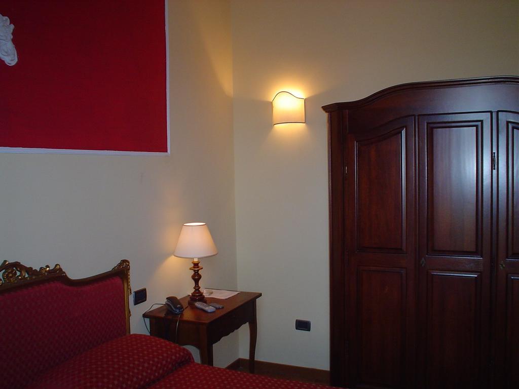 Petit Chateau Montecatini Terme Bagian luar foto