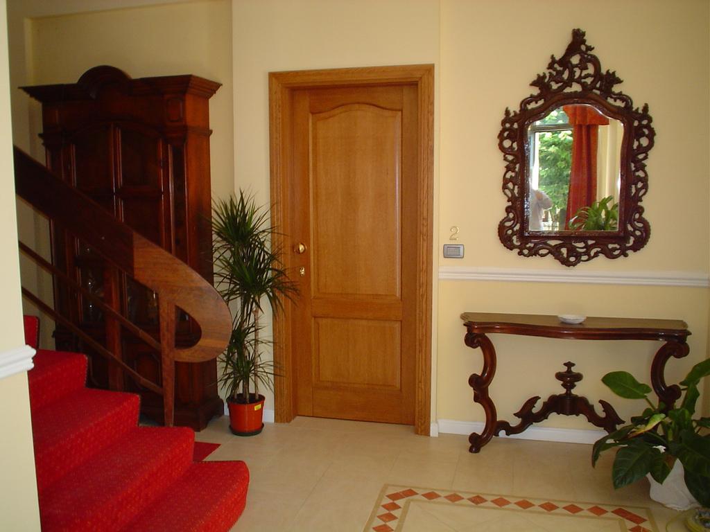 Petit Chateau Montecatini Terme Bagian luar foto