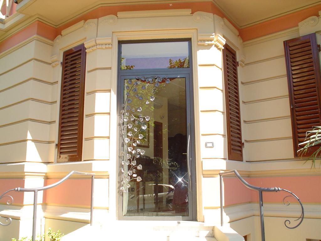 Petit Chateau Montecatini Terme Bagian luar foto